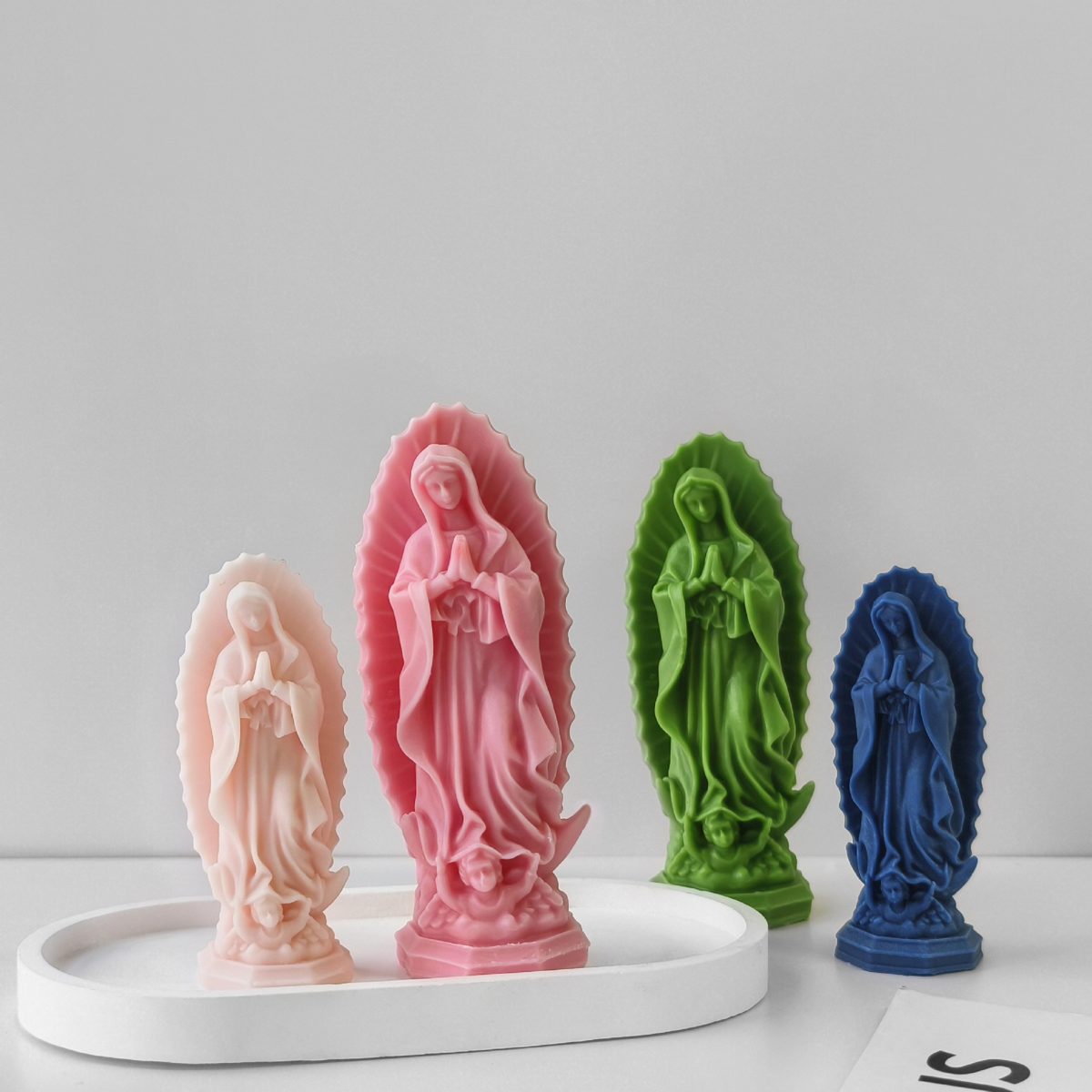 Goddess Human Figure Candle mold (RUUIPON-136)