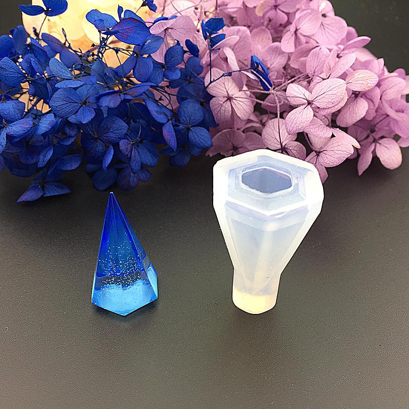 Diamond Shape Faceted Pendant mold (RUUIPON-531)