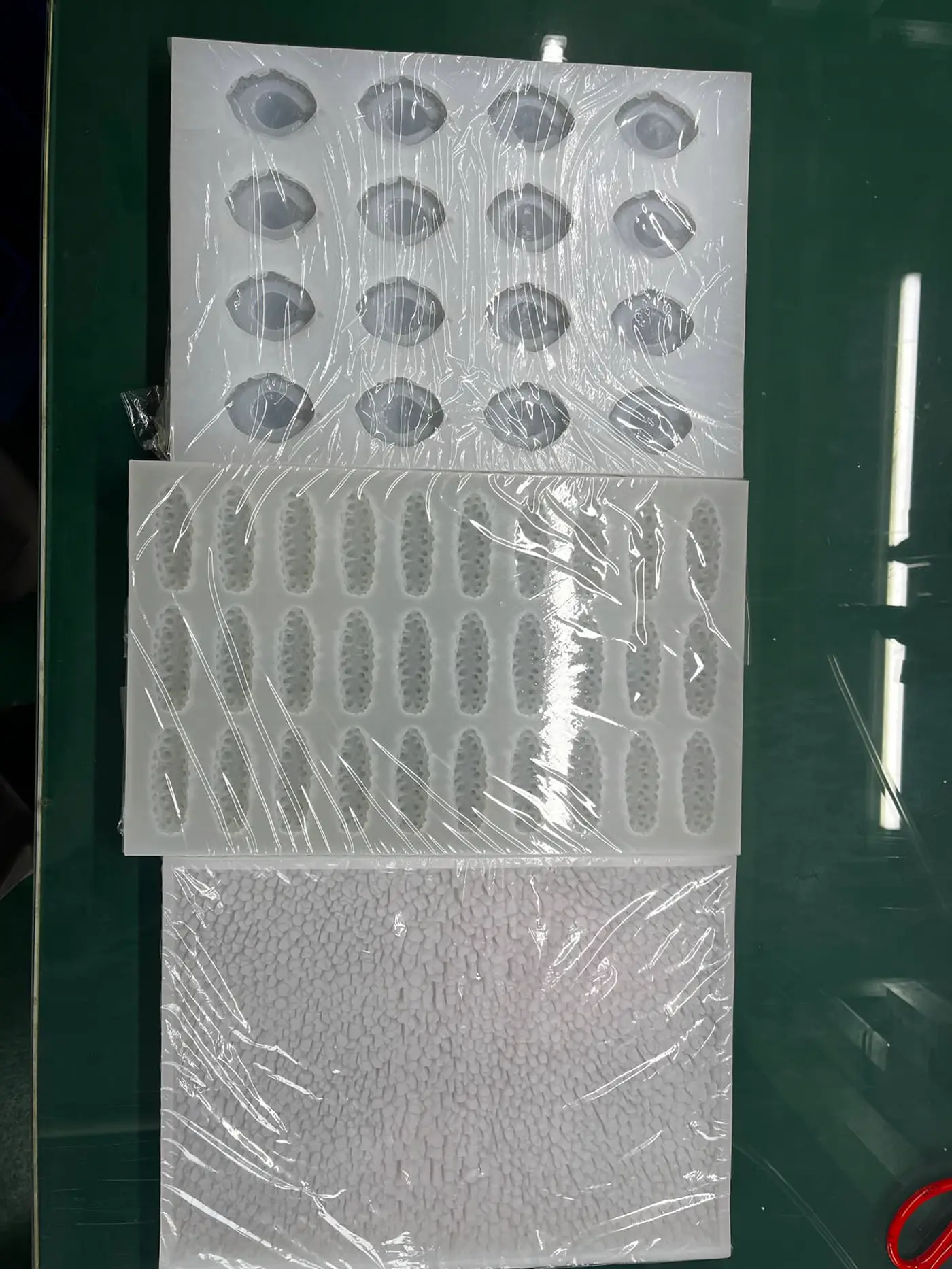 How to Design an RTV Silicone Mold for a Full-3D Figurine