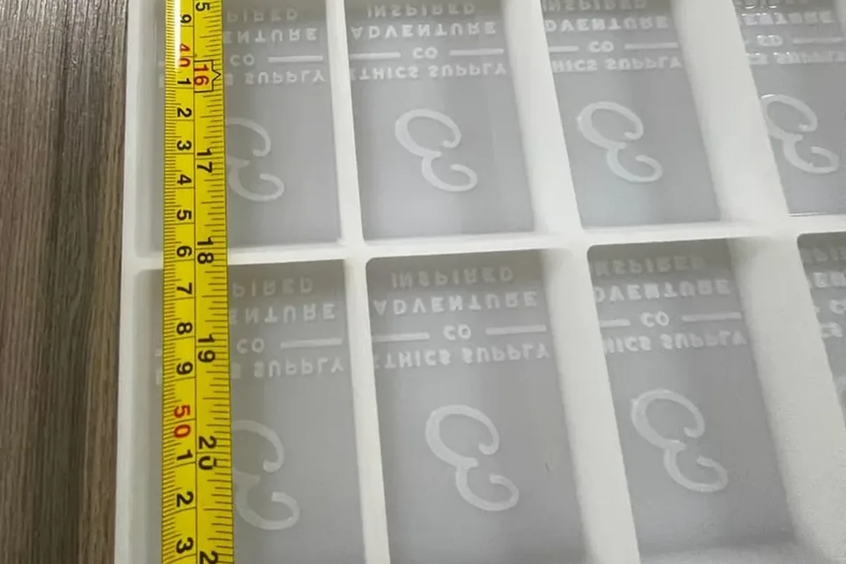 Measured custom silicone chocolate mold from RUUIPON