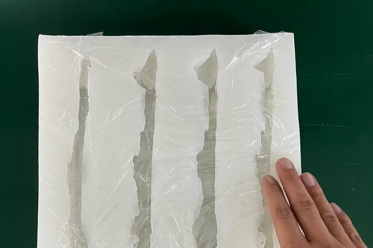 Finished custom silicone tray prepared for review at RUUIPON